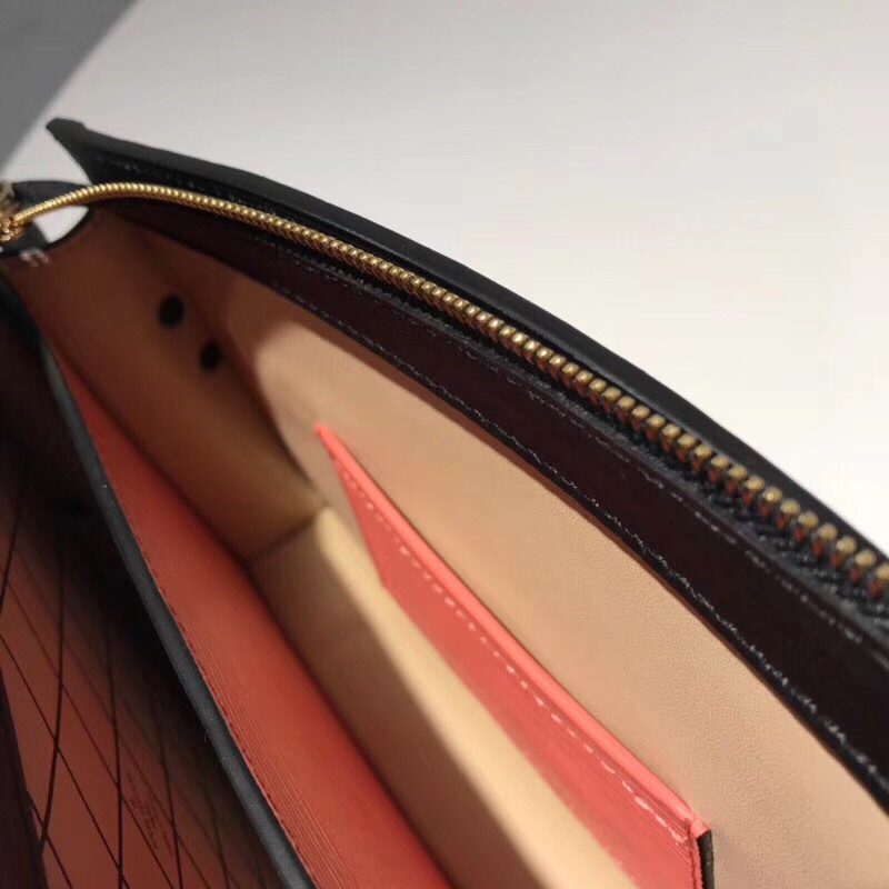 z1184442133841_550f92b2dc9e87c1dd757dc452770753