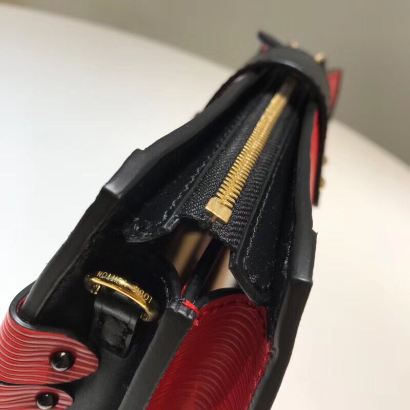 z1184442055814_8807463cbf52a72246dfa5c67cd76850