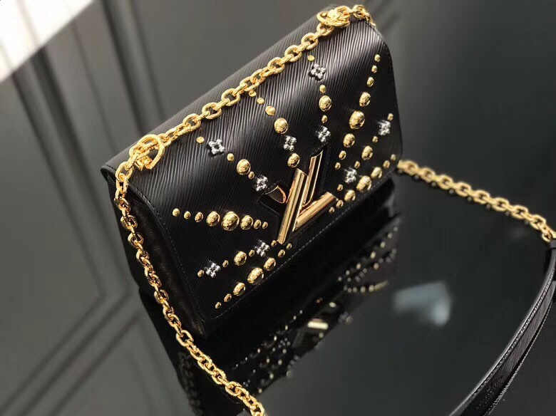 z1204140970689_6470b551ee04e69f212fac65e6bfa3f5