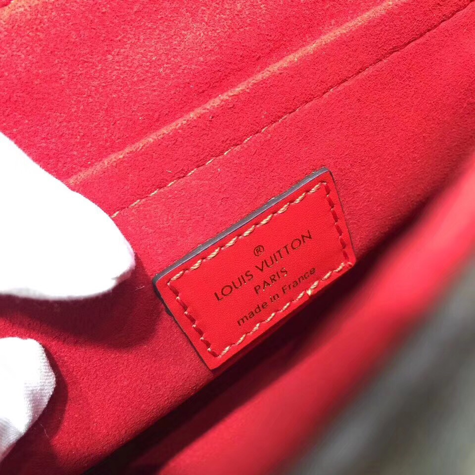 z1236285259600_93909dc02281866e37098c271cb8314b