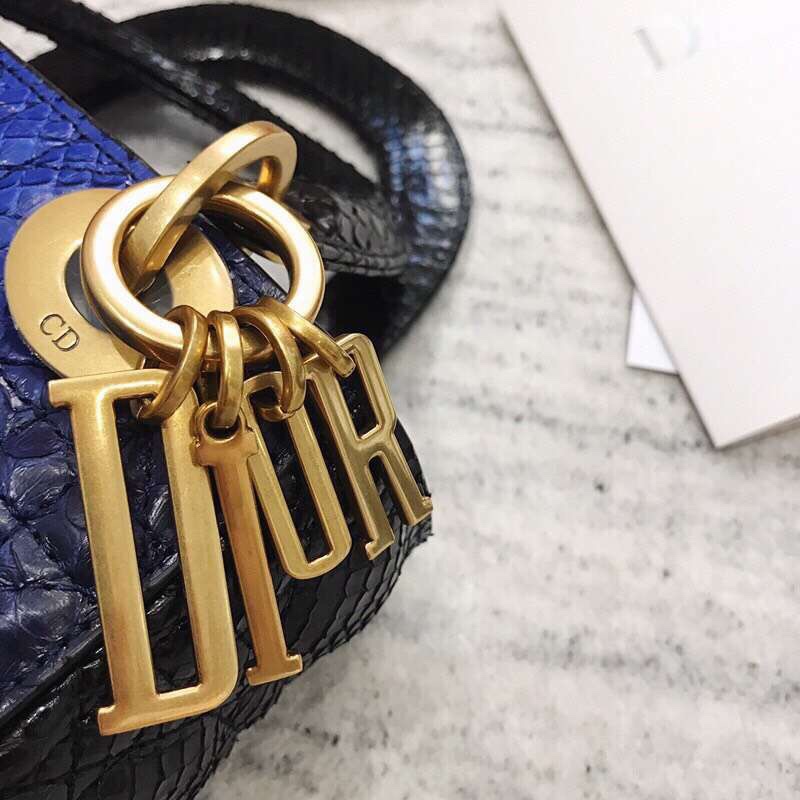 z1222088581055_eabd5f5e1a856f3a44a8b75173258ea7