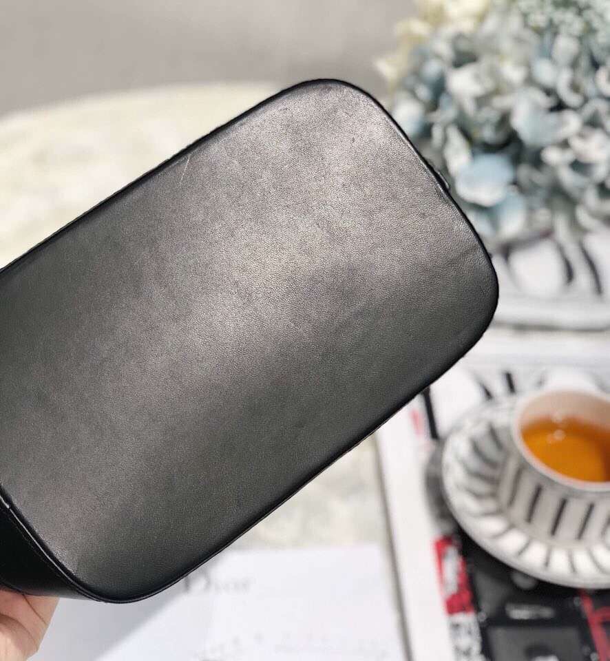 z1222088567724_1d69991bddc2834f1fce298195e6a8d2