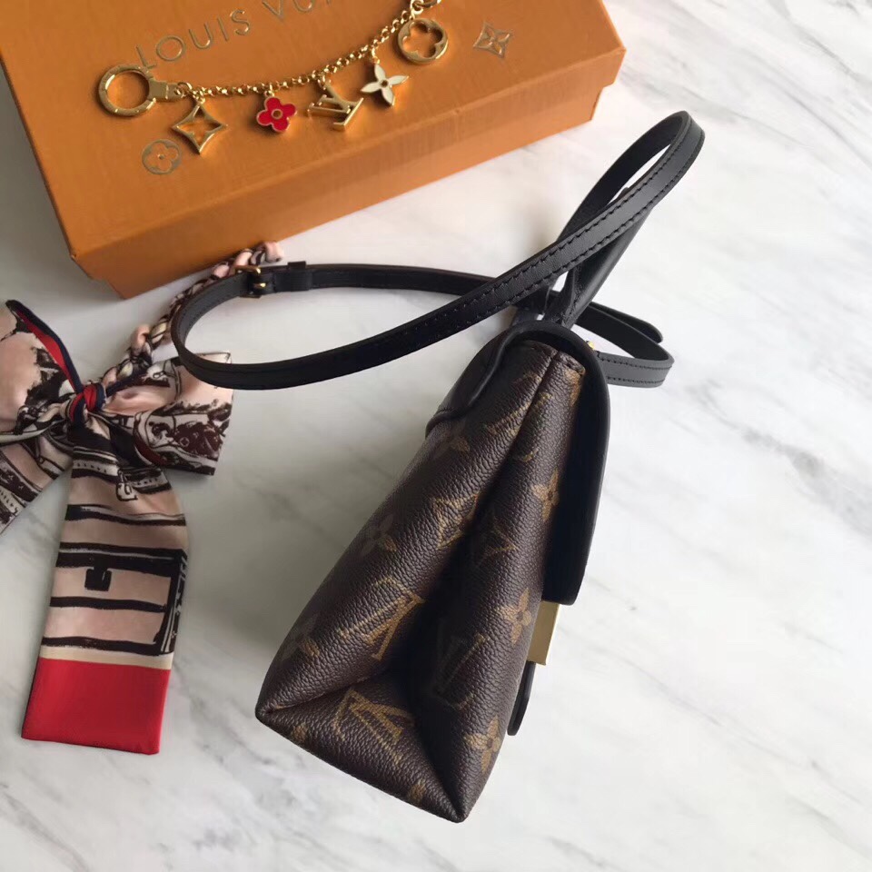 z1243770735956_eb7ddff5765c5fb449e6a42136b847bc