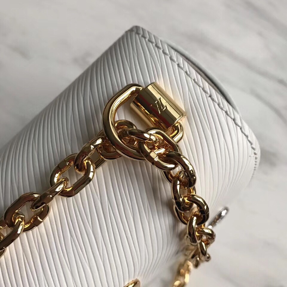 z1243770145905_78fb5aa51bdd08c93592069ff3bbfa6b