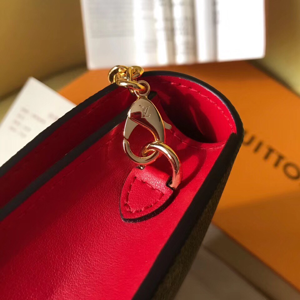 z1243770093086_d040dd6cd27528af703efd595b7a2f1f