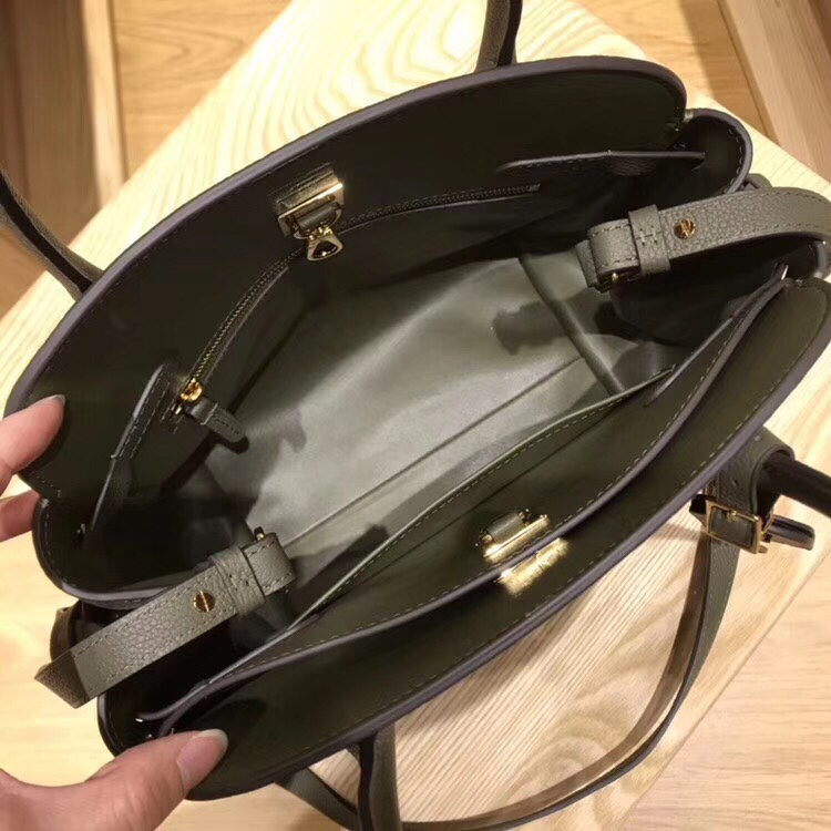 z1243768759394_4b189af16e0cf64dbddfadcbede6cff3