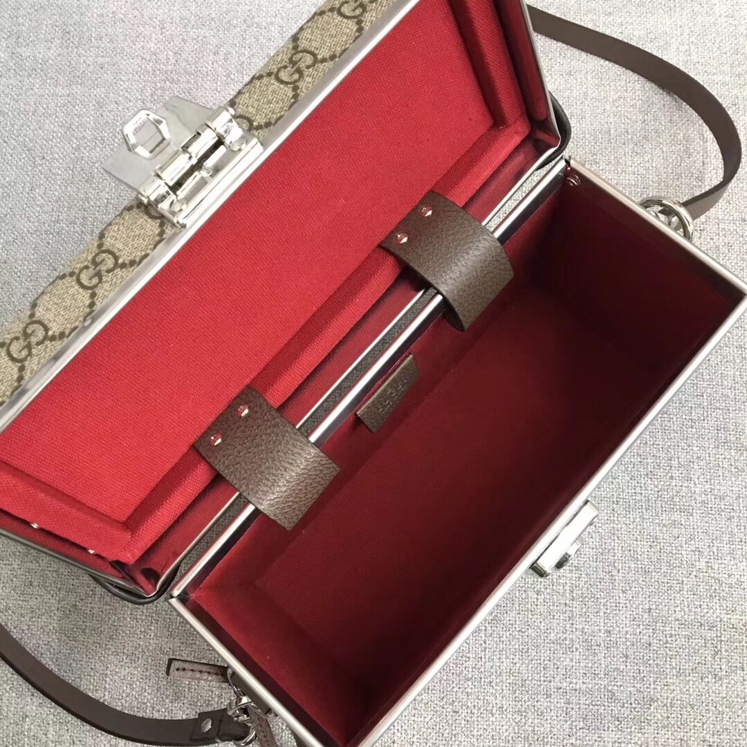 z1243768704588_286fd15d71d8af2be0ebfd3efd34a55f