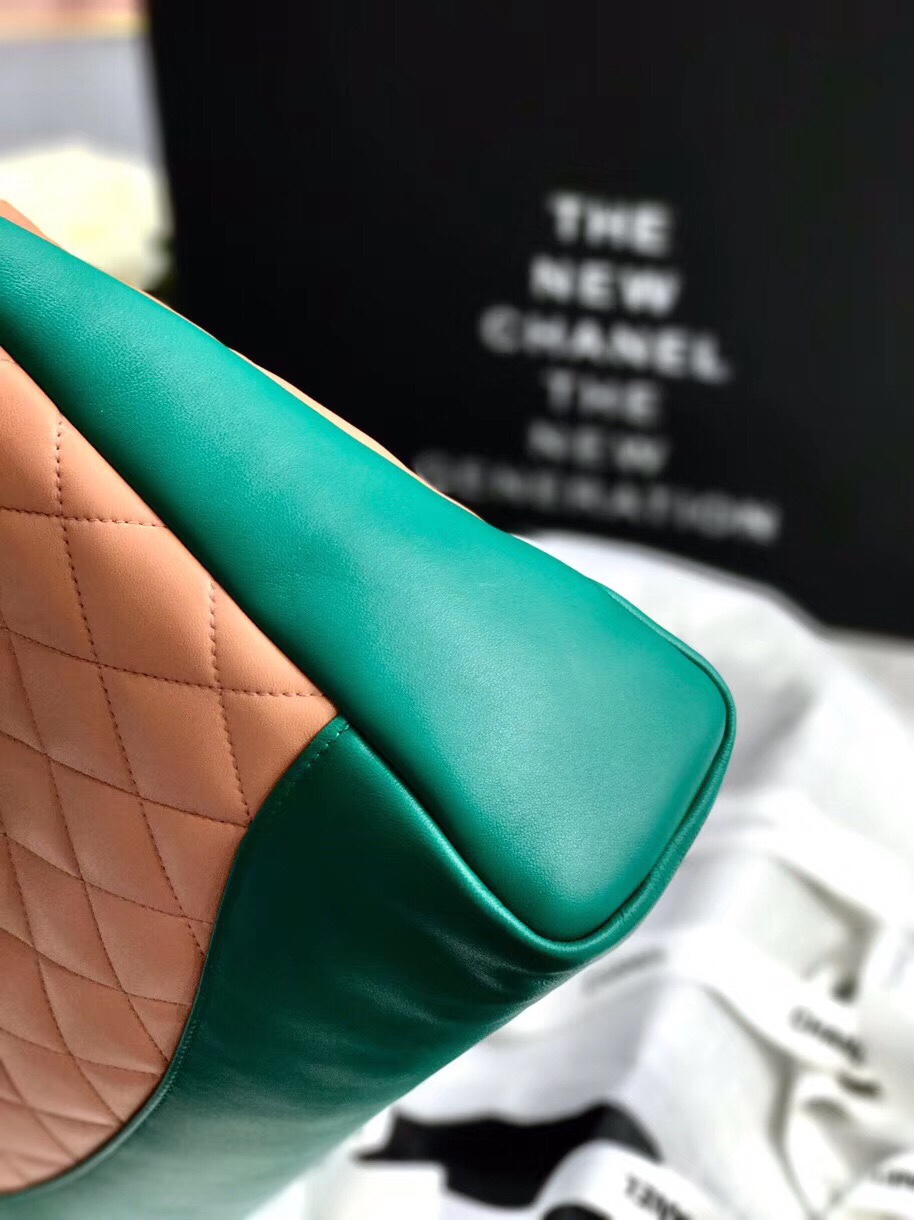 z1242350520544_03b25c171c4808f9a28f5d6fc65ca93a