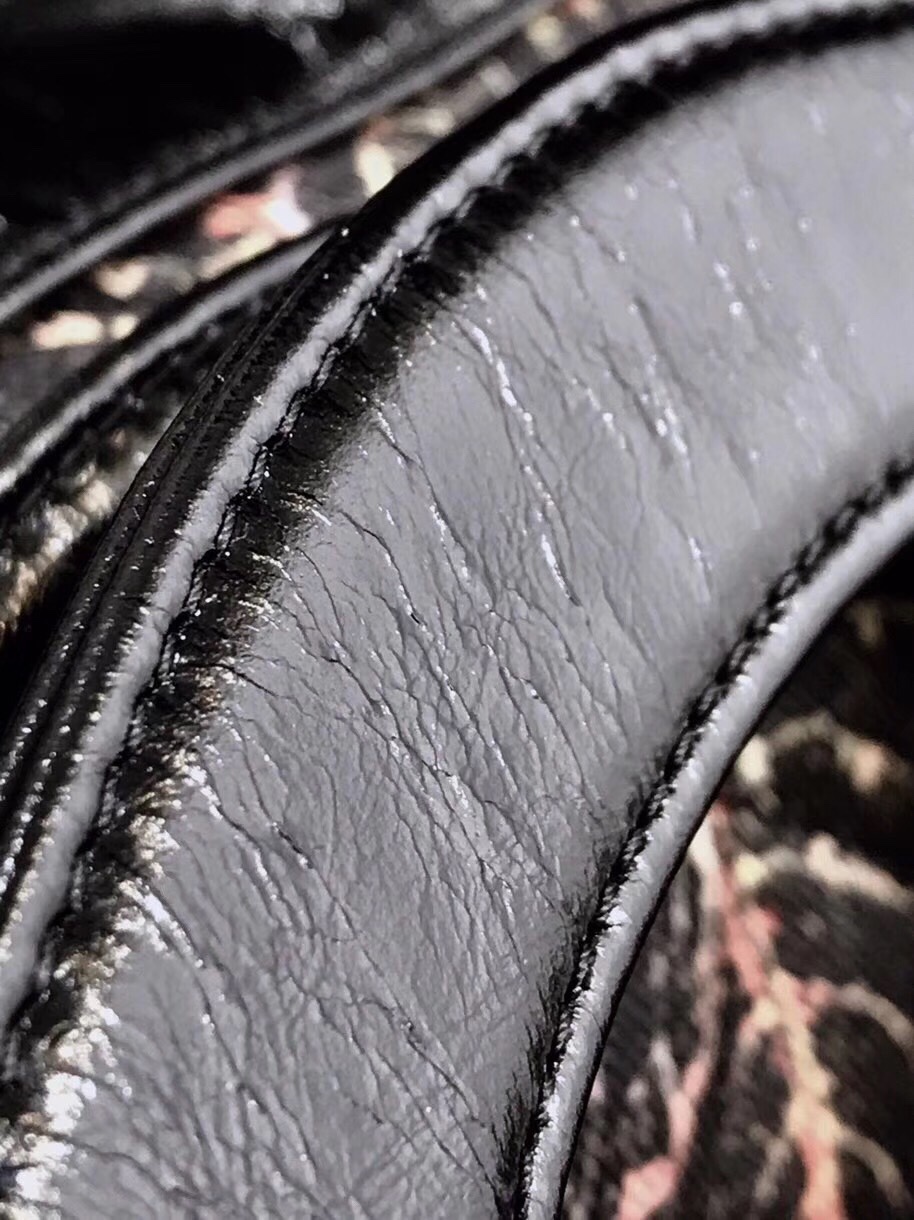 z1242348914763_391da1fdc2b683f60c17b02221f087bc