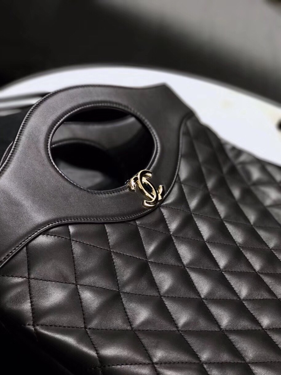 z1242348961106_16761631436565820c66ecf567351319