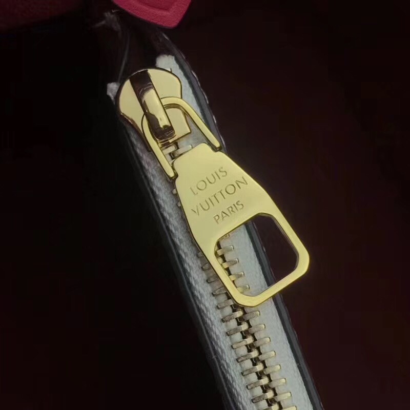 z1246042567713_db08762ca6a235738c1523f326907597