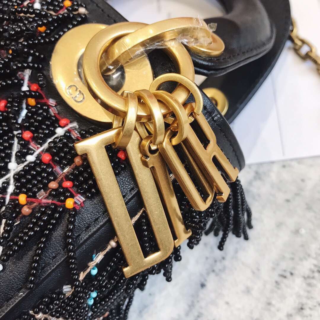 z1246042597996_8275a9196bf68c56e52315f76ebb52a2