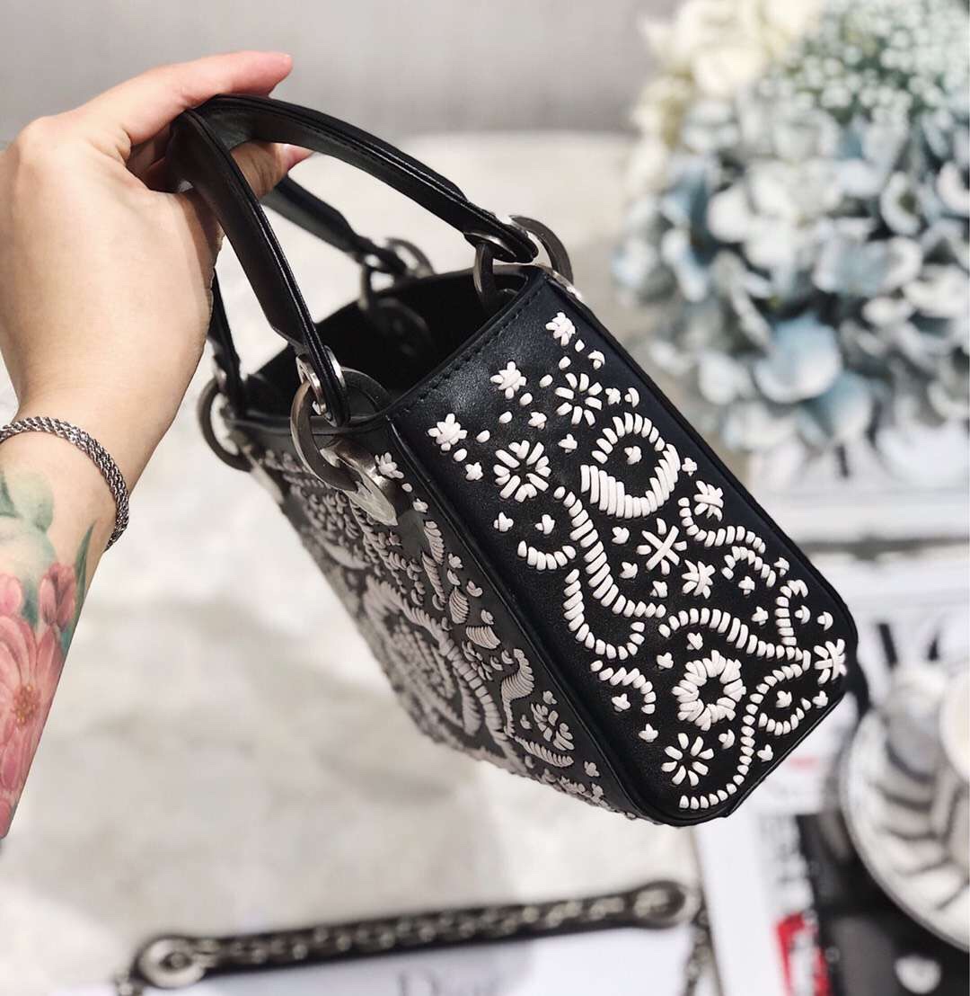 z1246043408560_8a3c2e535a8aa09cc1d8a1bbf4f347da