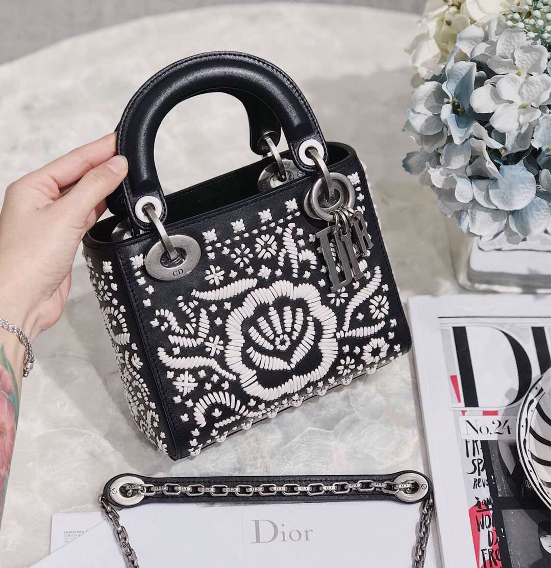 z1246043409730_a70650010bb3583f10782b6bbd679eda