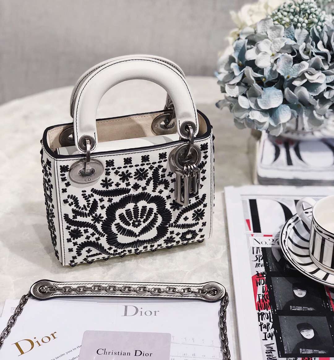 z1246043412485_16c668924199c0efe4beedb31c4edfef