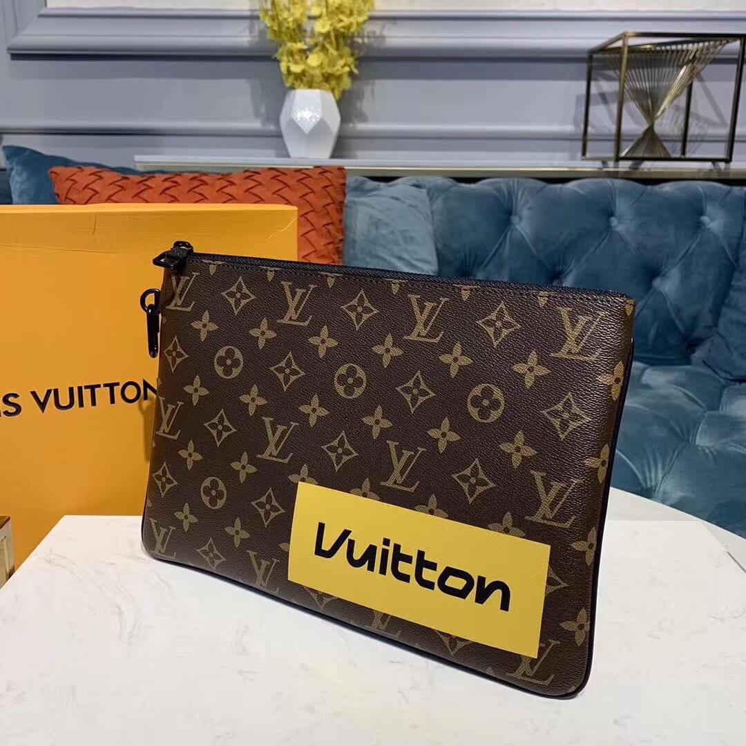 f598d6b9af094b571218