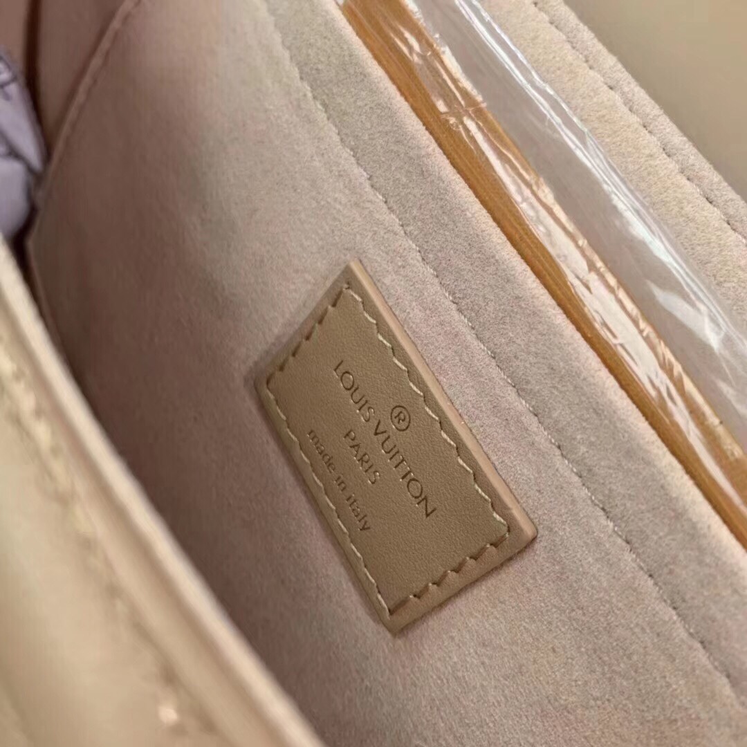 2c23a3b152bcb5e2ecad