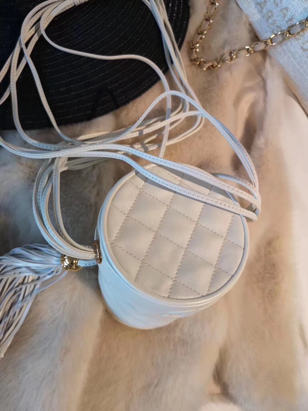 56f86b8ee59202cc5b83