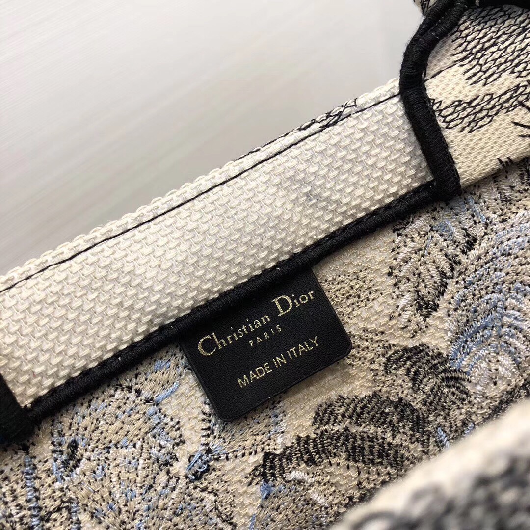 b2d020e58a3b6d65342a