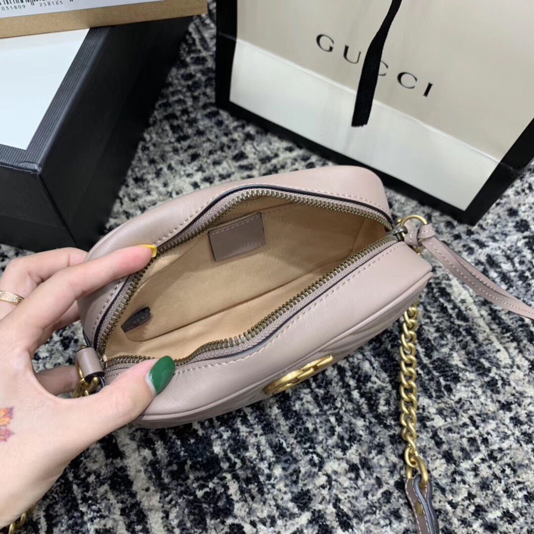 a74d1b92eb100c4e5501