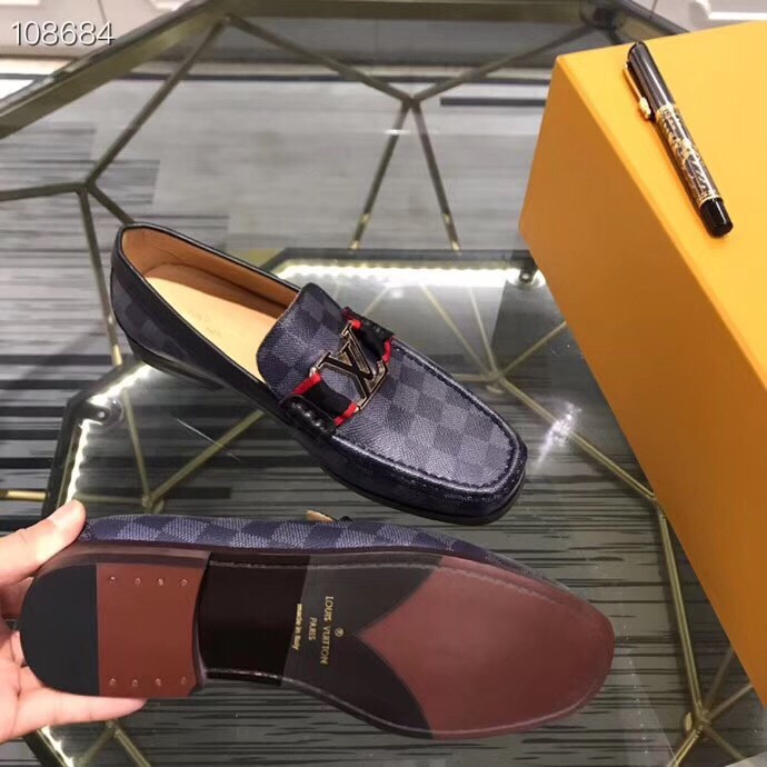 4b35d4964d71aa2ff360