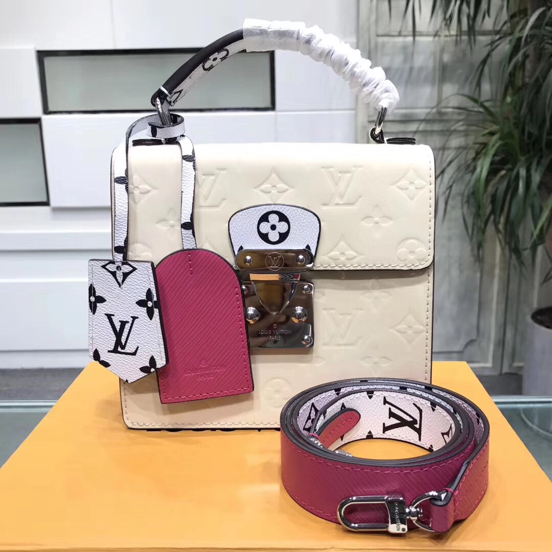 Túi Xách Nữ Louis Vuitton Siêu Cấp RLCLV206