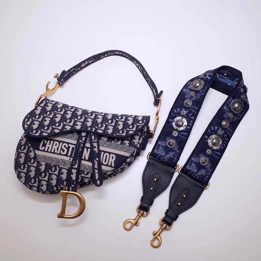 f0f703a75aaebcf0e5bf