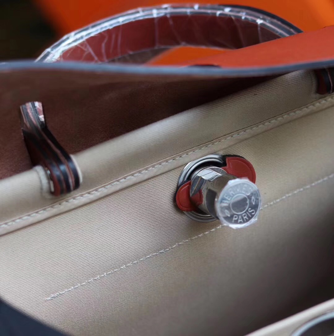 758c4416023ee460bd2f