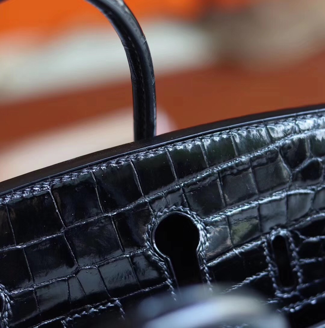 39807c593671d02f8960