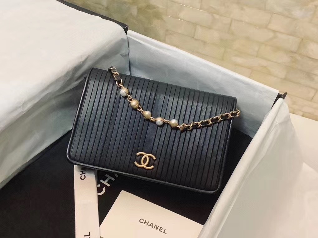 z2025922859755_f9d494f30663c8a1dd3bdbf57f129c34