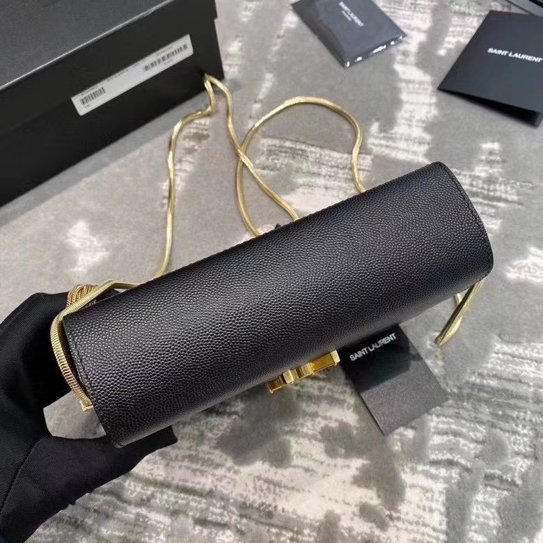 z2038120453441_b4df17c49bf83844b8b938af77021a45