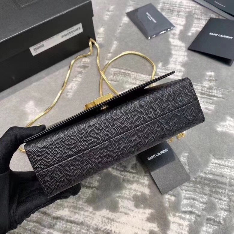 z2038120453447_054b8d8d47317866a6a4d2d36d74c100