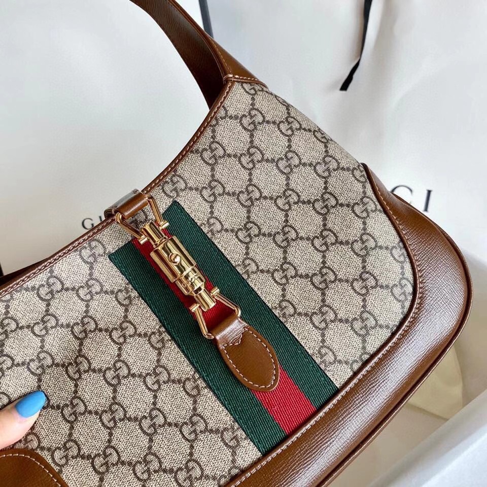 z2038119358605_80a61a2f8560bebf405d1cb5e1410097