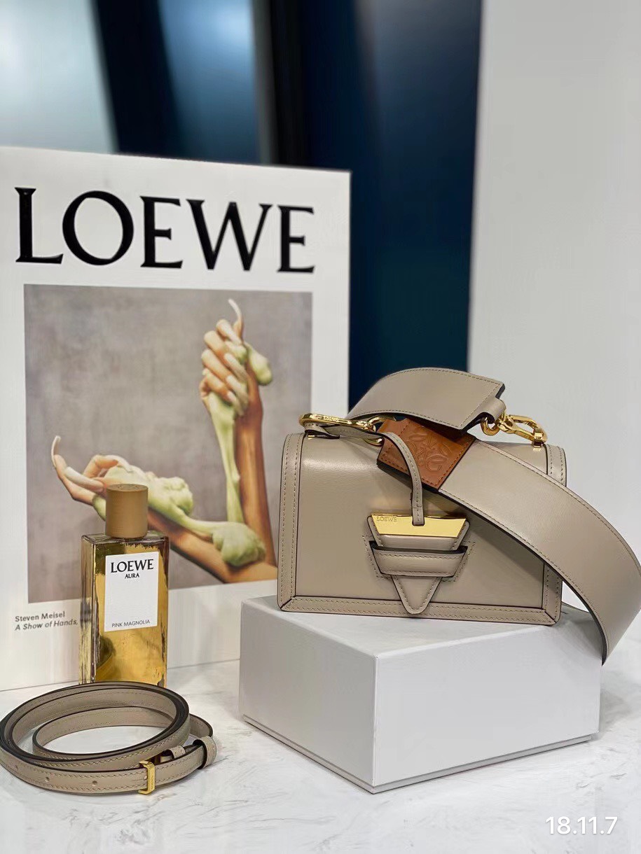 Túi Xách Nữ Loewe Siêu Cấp RLCLW0342