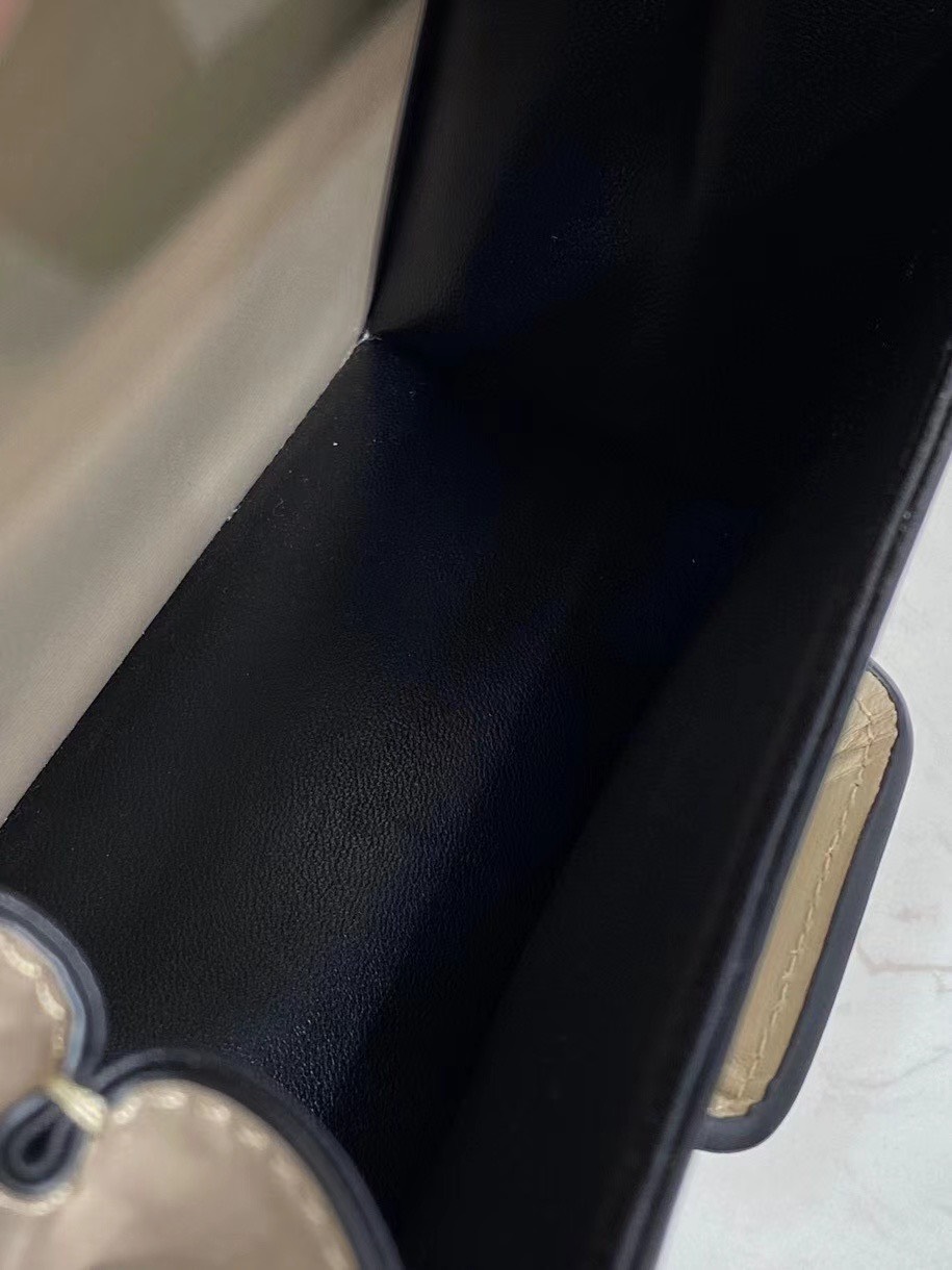 z2026068570380_009de2e189ab9a801856ac9e258cadd1