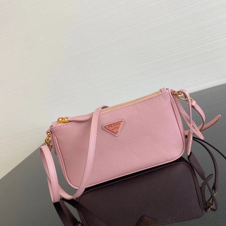 z2025922613823_dfe502794d1b61c00979e649ec6f53dc