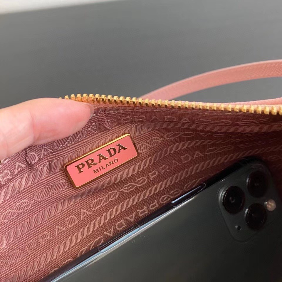 z2025922613845_bf5707eff1b400b8f2fceb06bc39b58a