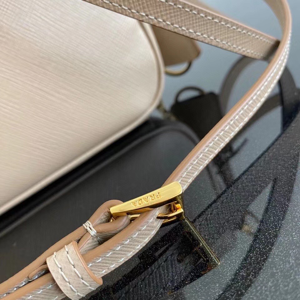 z2025922503541_d44e206b61c13c424d57d86385d34f23