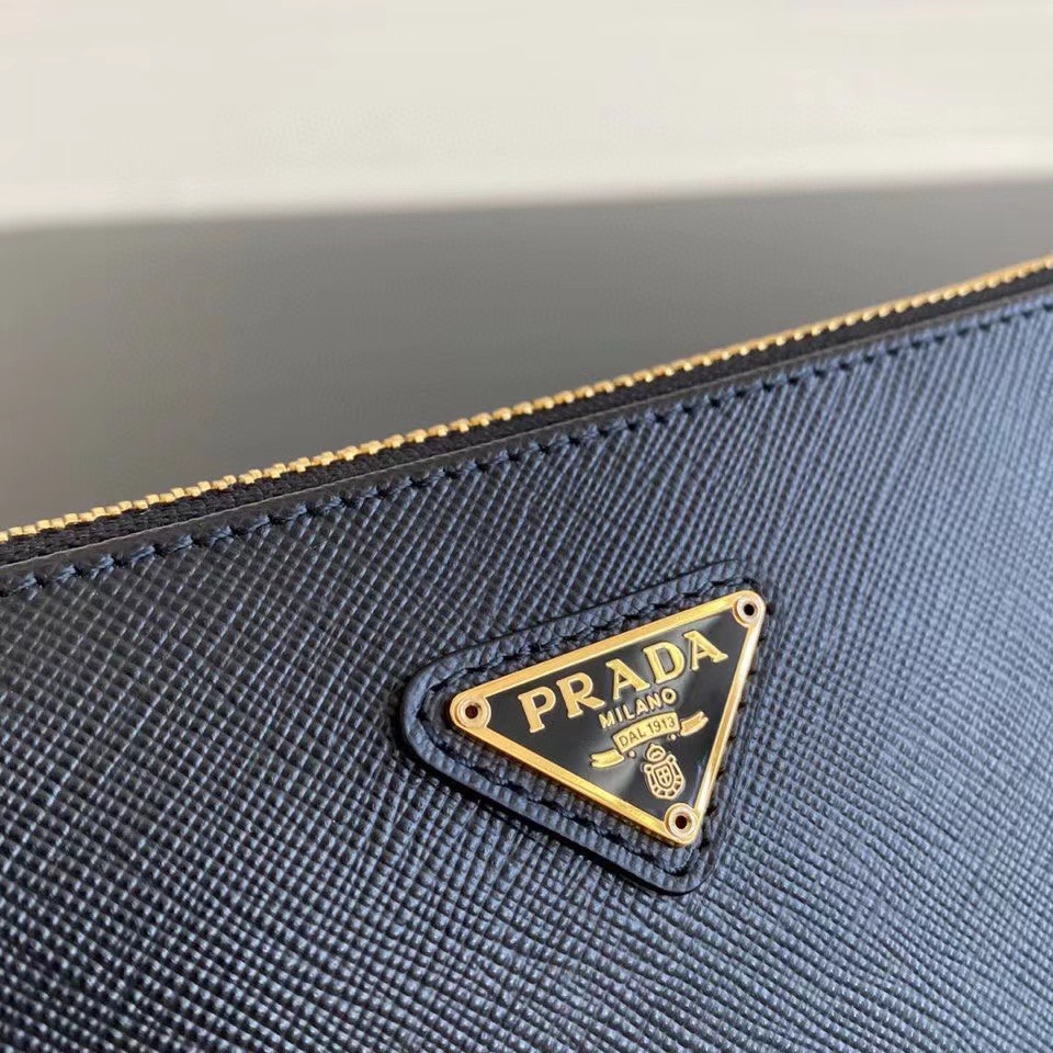 z2025922364529_c2898cb281915714a498b4e6df01286c