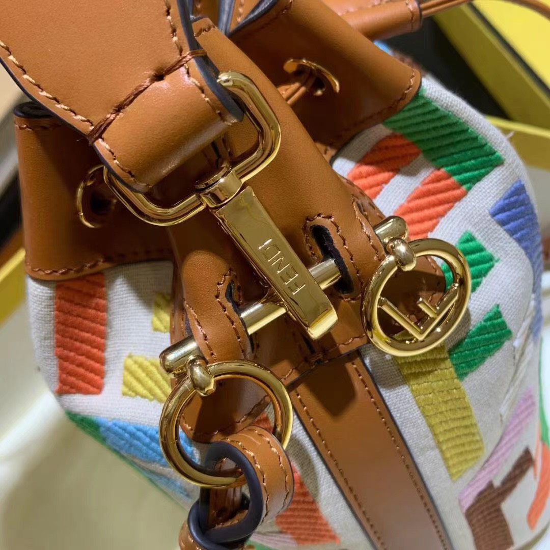 z2025922119088_3eedf4de2f477a8b6f09f10378a9ec87