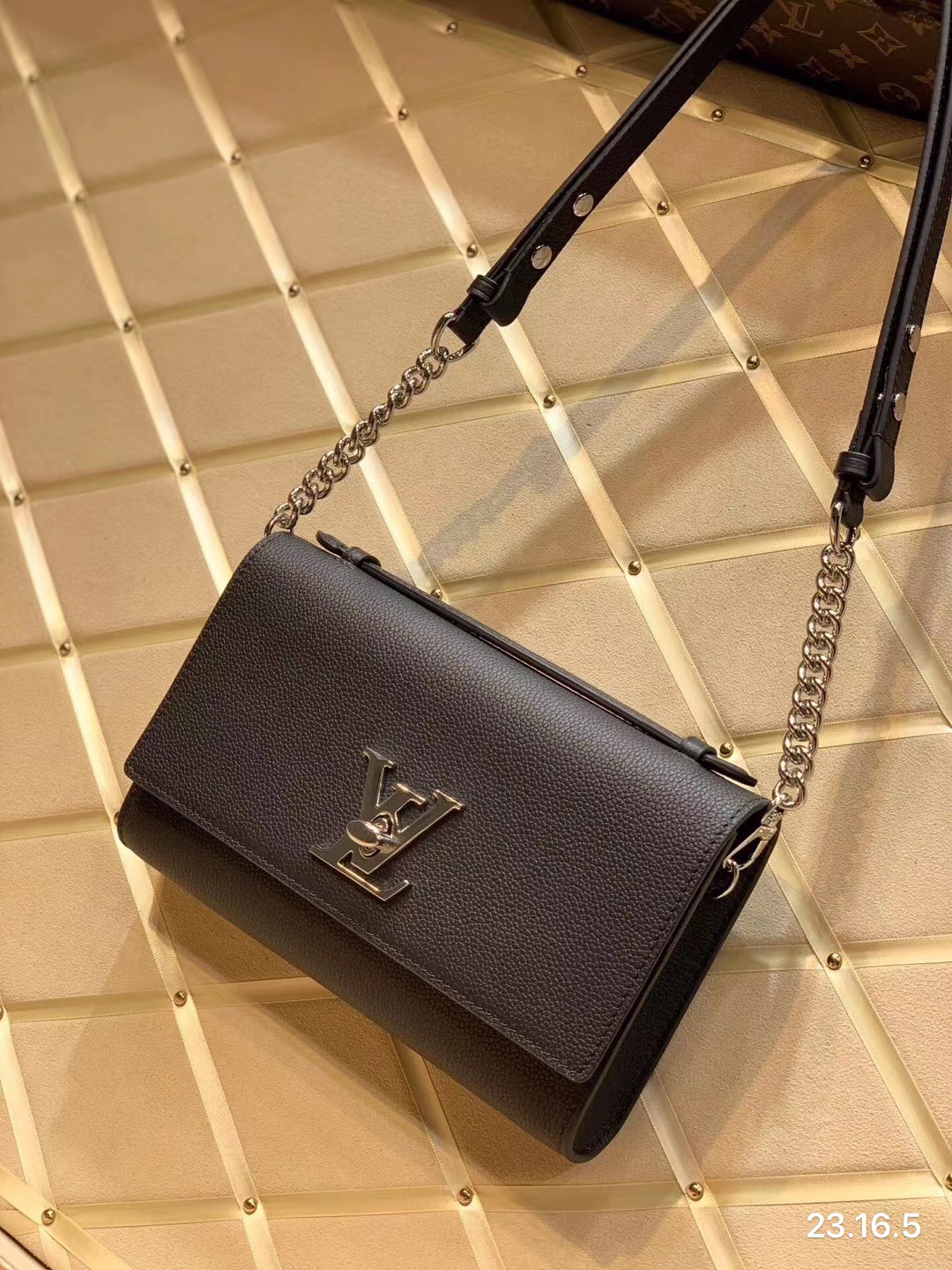 Túi Xách Nữ Louis Vuitton Siêu Cấp RLCLV0334