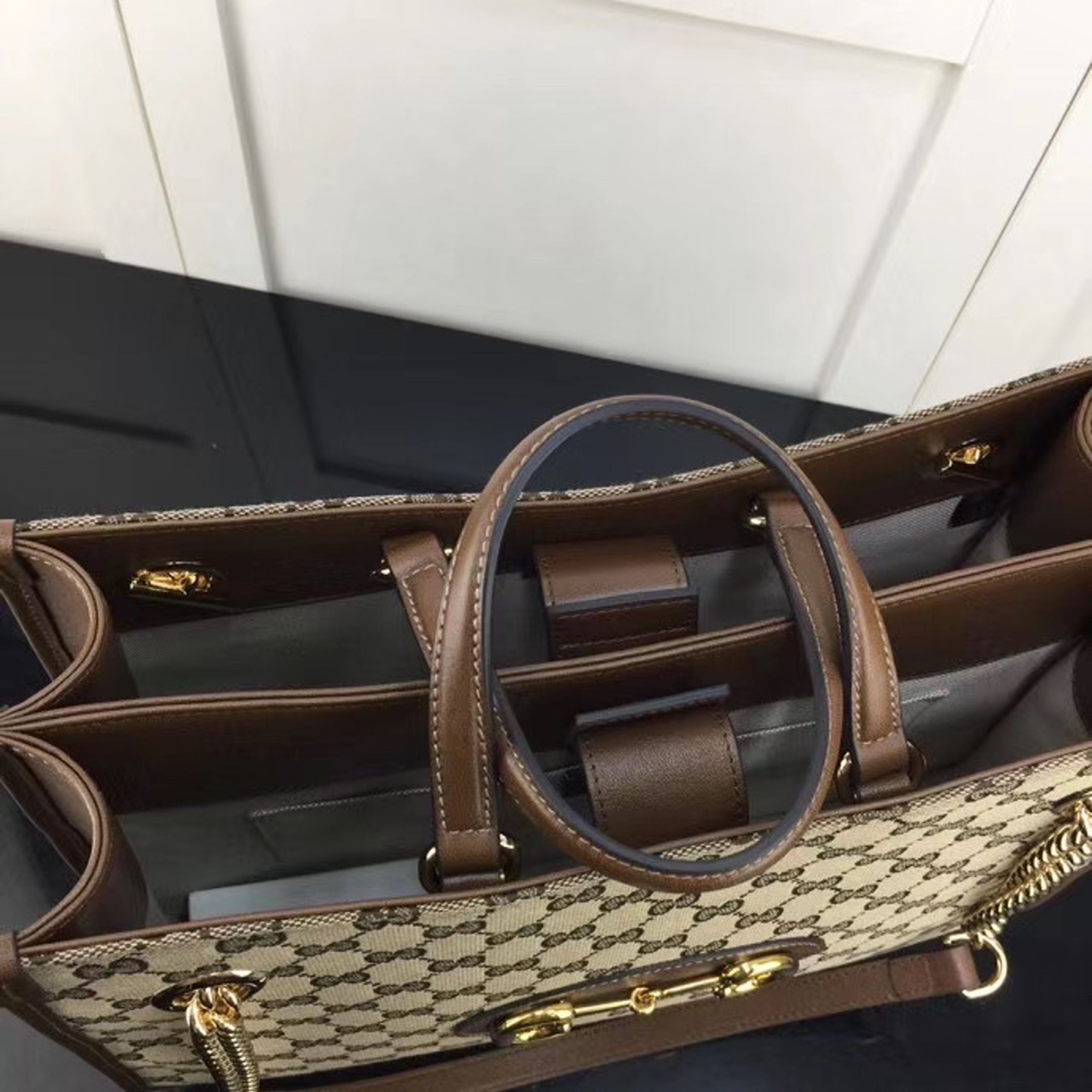 z2090521879895_d8867fb04f27b4874a79b8e73dc5c304