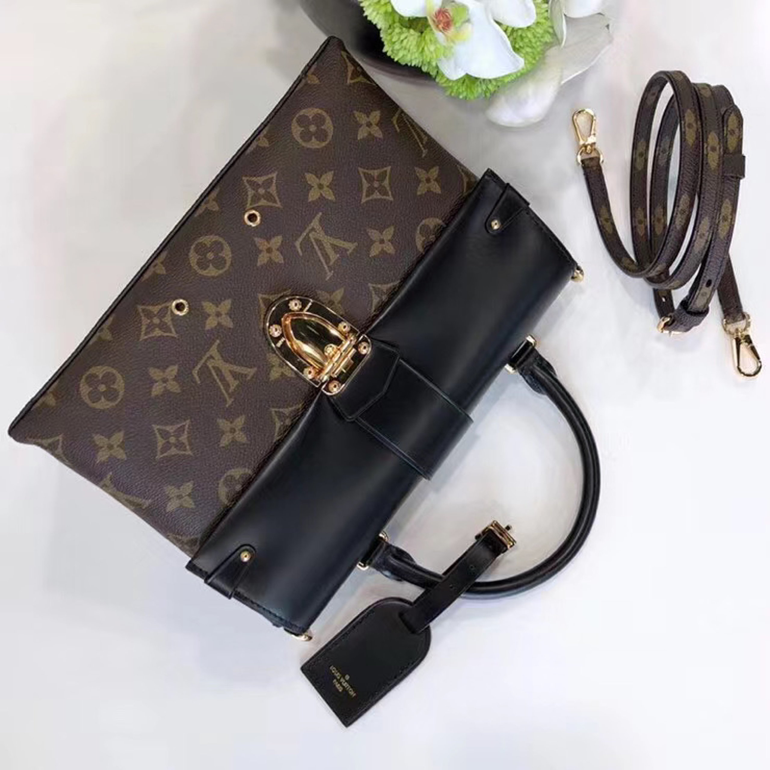 z2090519049851_12559848ad1a7f5acdbf8814fff4cb4d