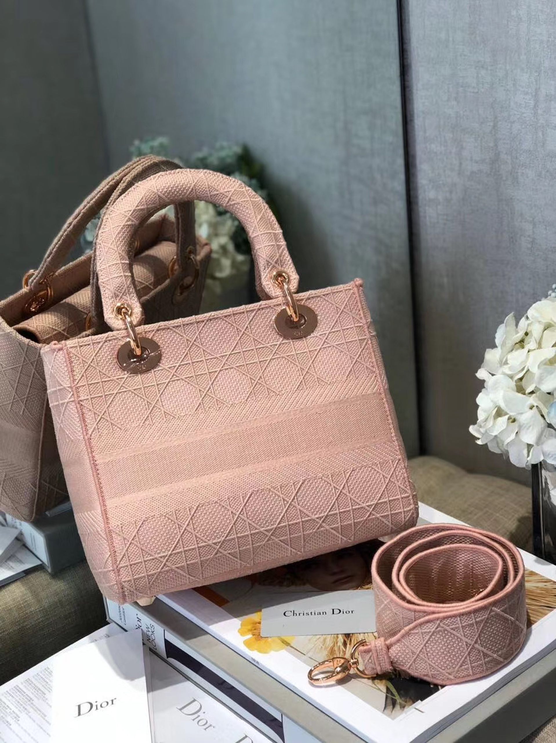 z2103623524791_0939ac83d29fcc67a67f90f2d9516580