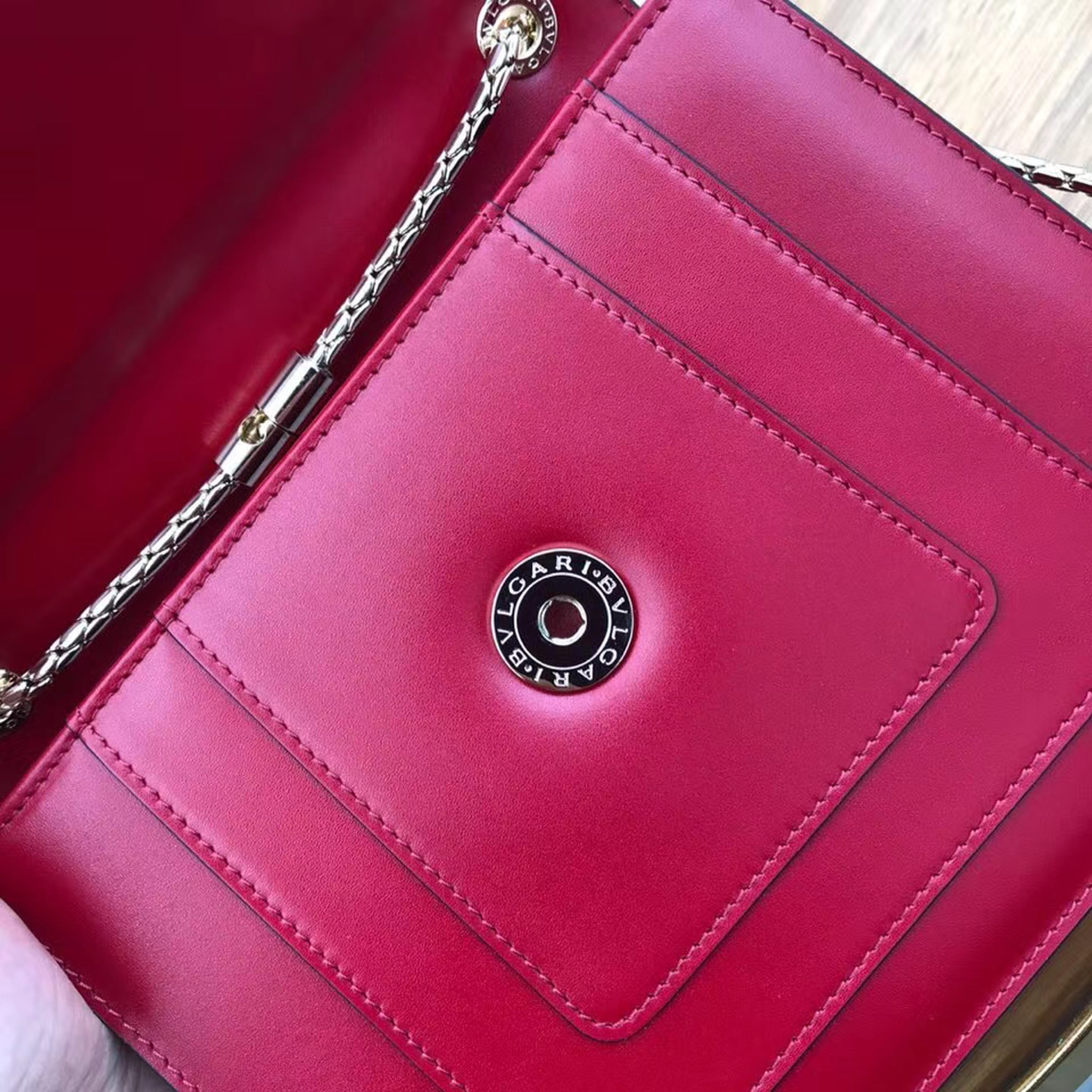 z2092327850274_5a8e7dc6e0a8e88531813f77ec096e43