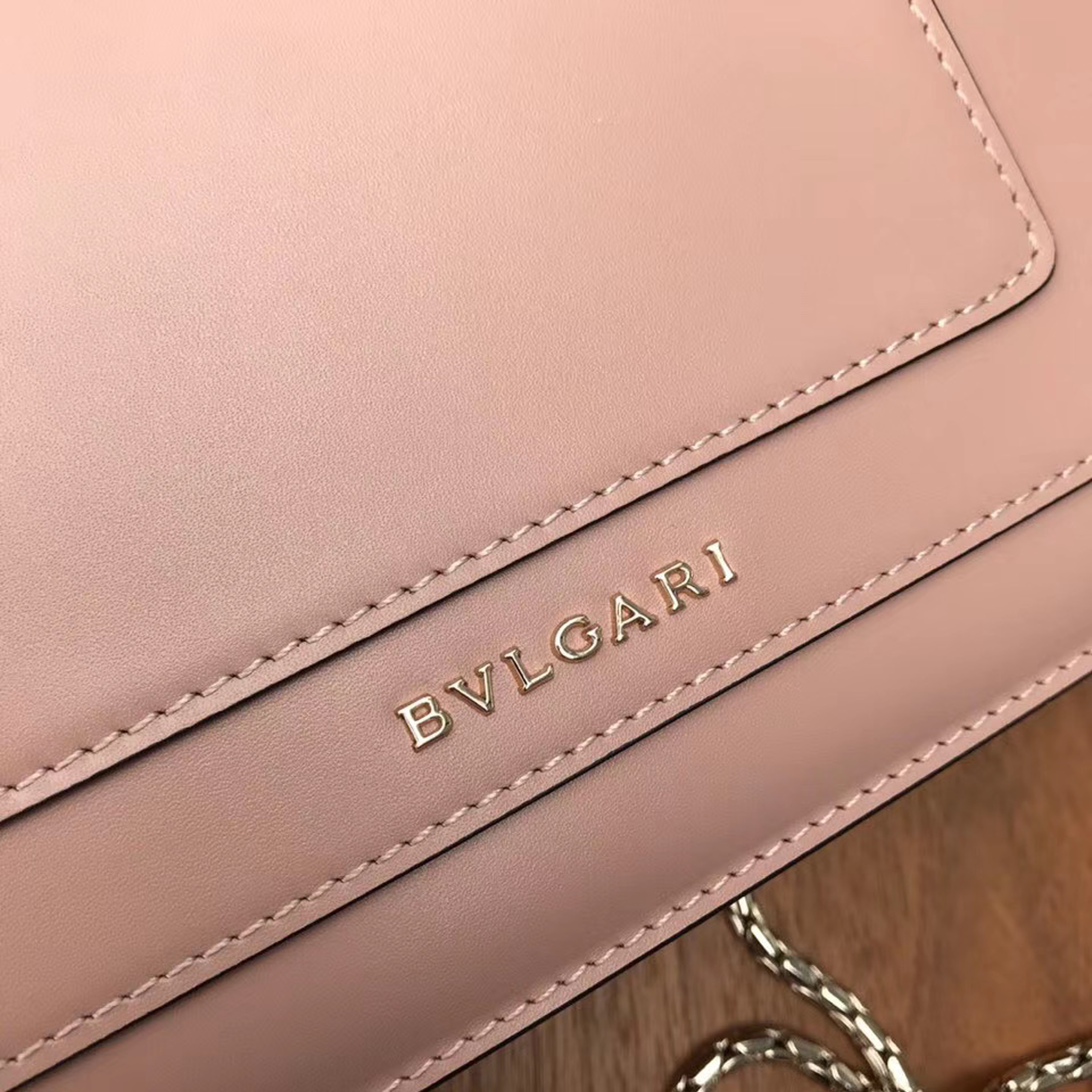 z2092321806322_3f689450cd43f2864ea107143f7ef3a2