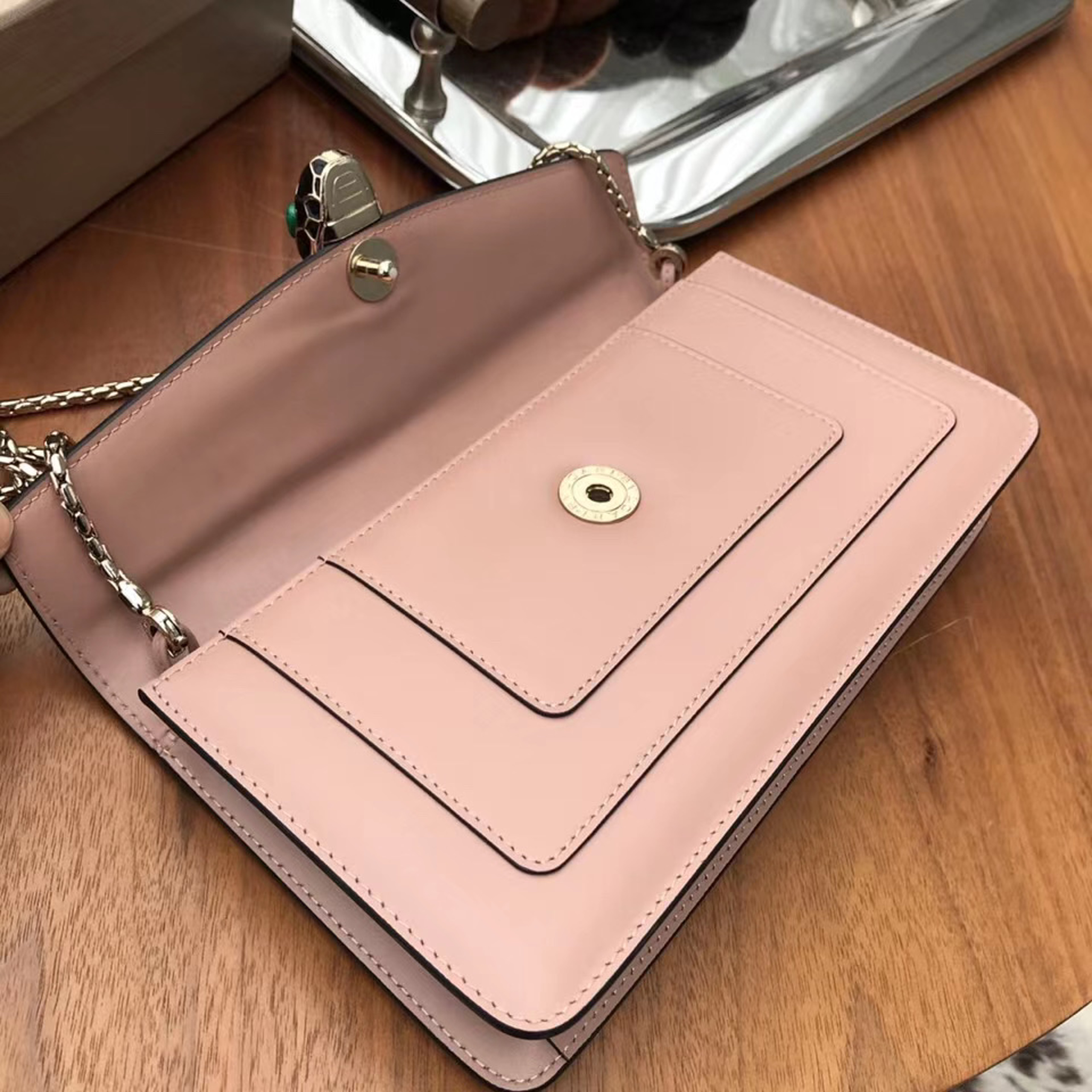 z2092321821302_5473f0e0a35e78e755044004b19bc893