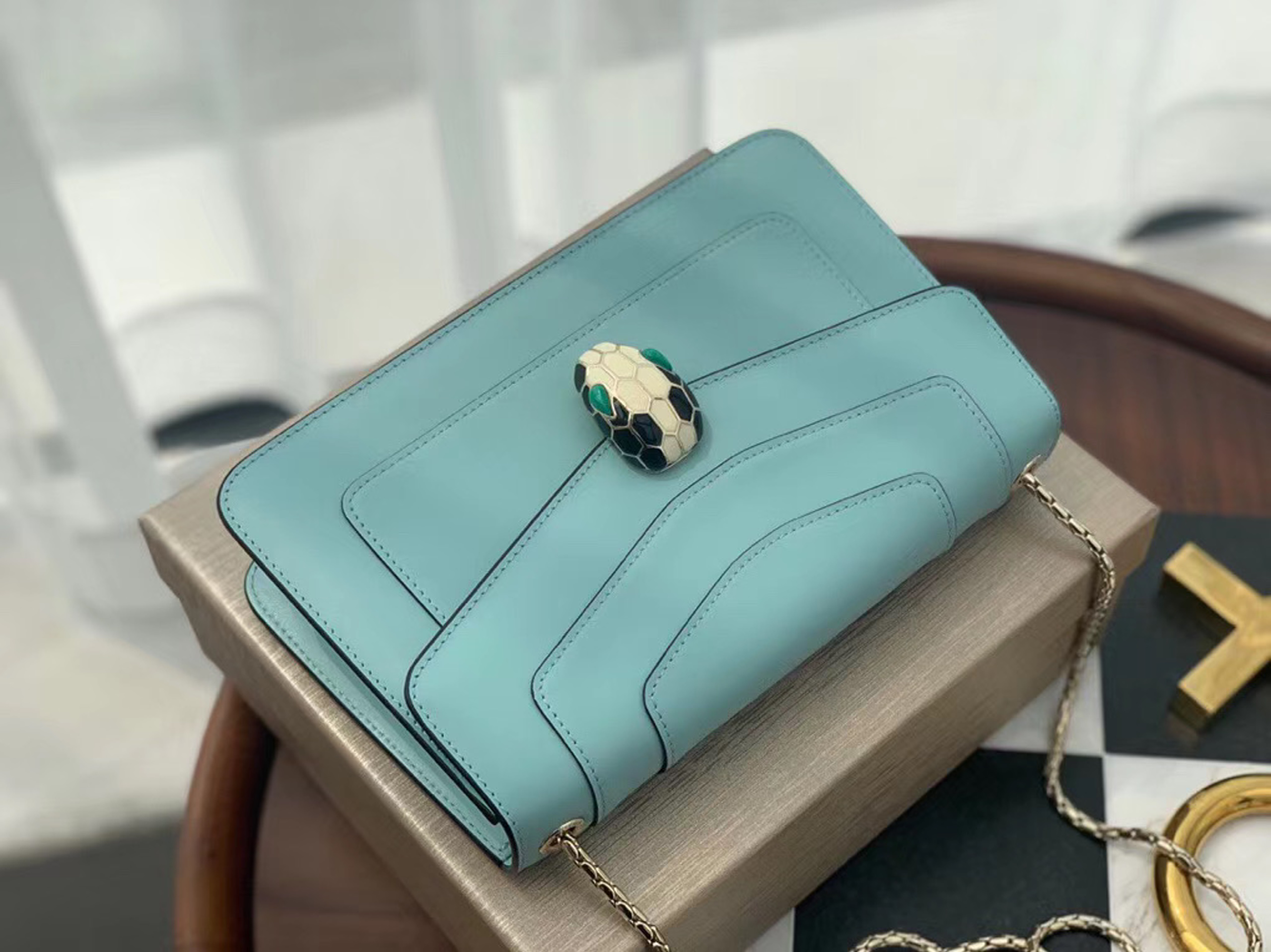 z2092318300163_0ecb377bfa7740cb8a628680eebb453e