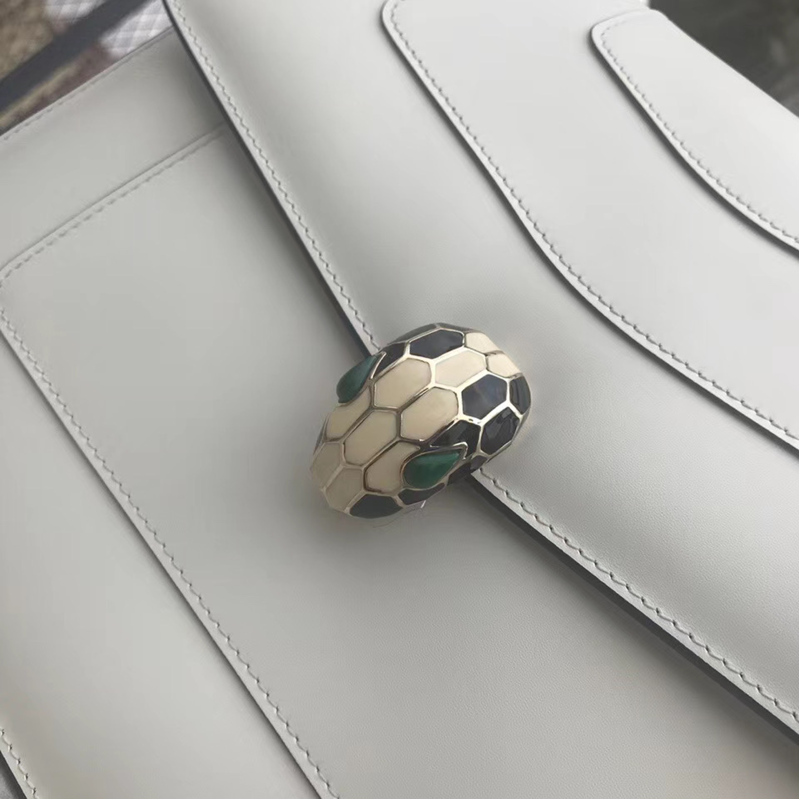 z2092312028001_d547cc04eb1b356341c75d65977e6d03