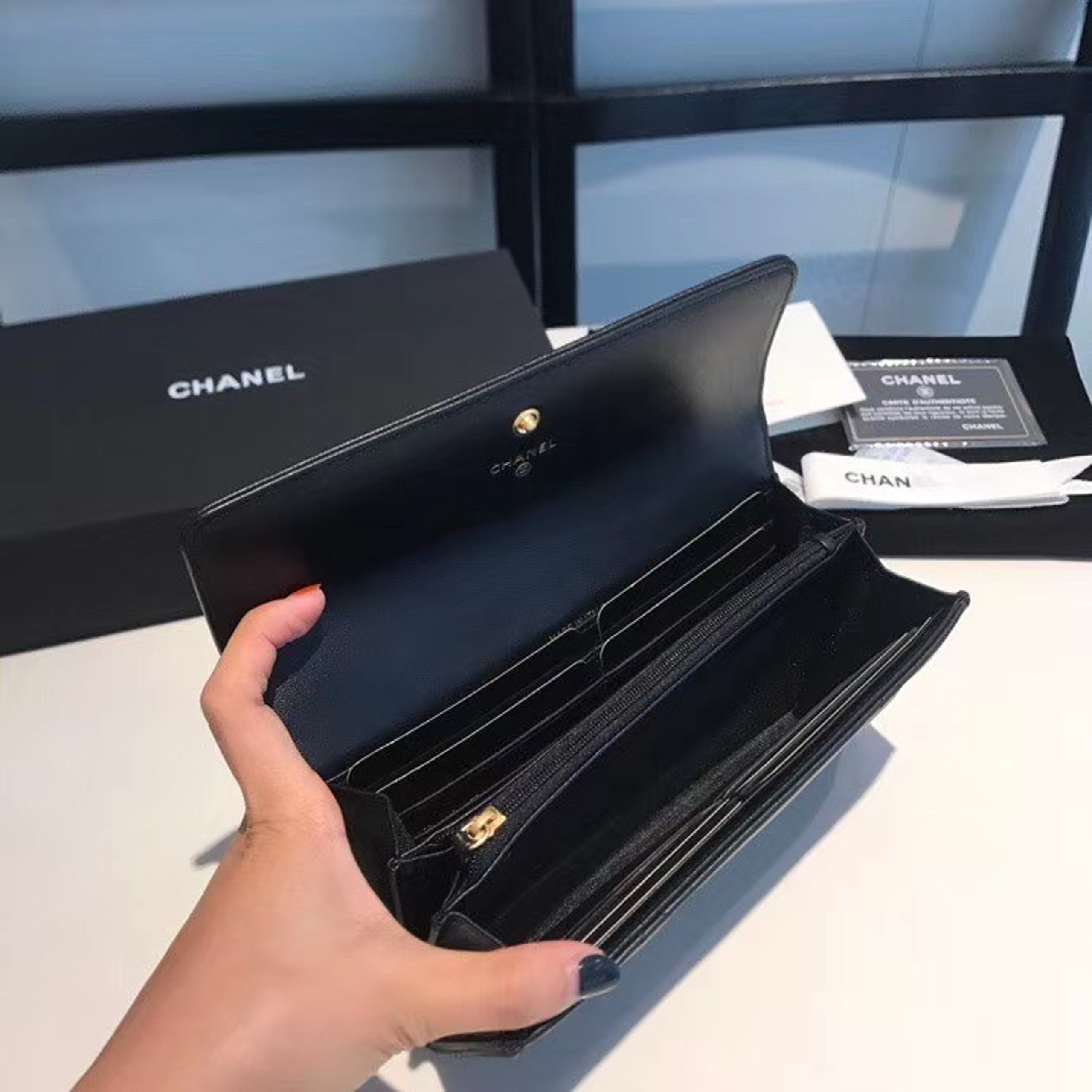 z2103642801419_141e29dc3c1ca975a75652245dafce12